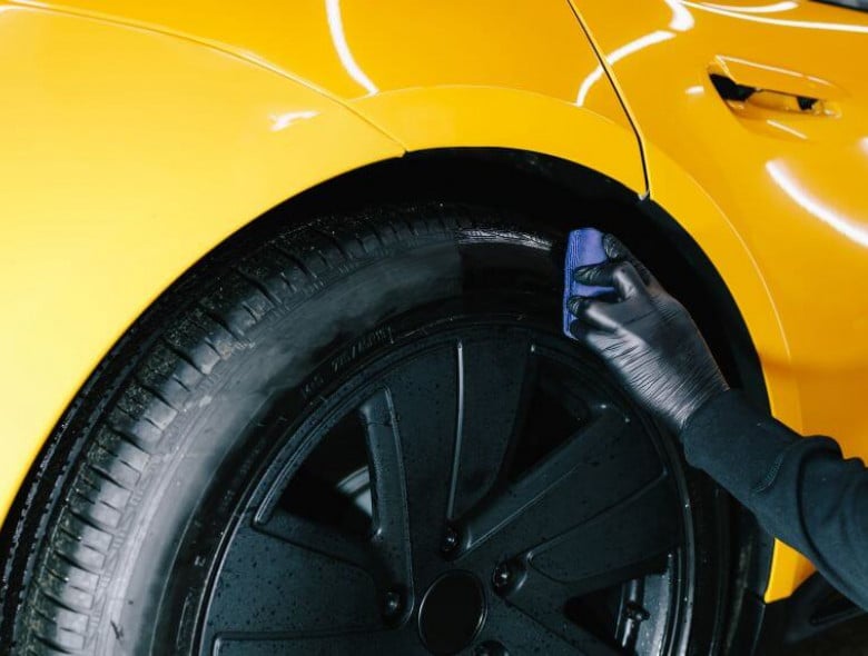 Cuidados essenciais com rodas de liga leve para conservar o visual e a performance